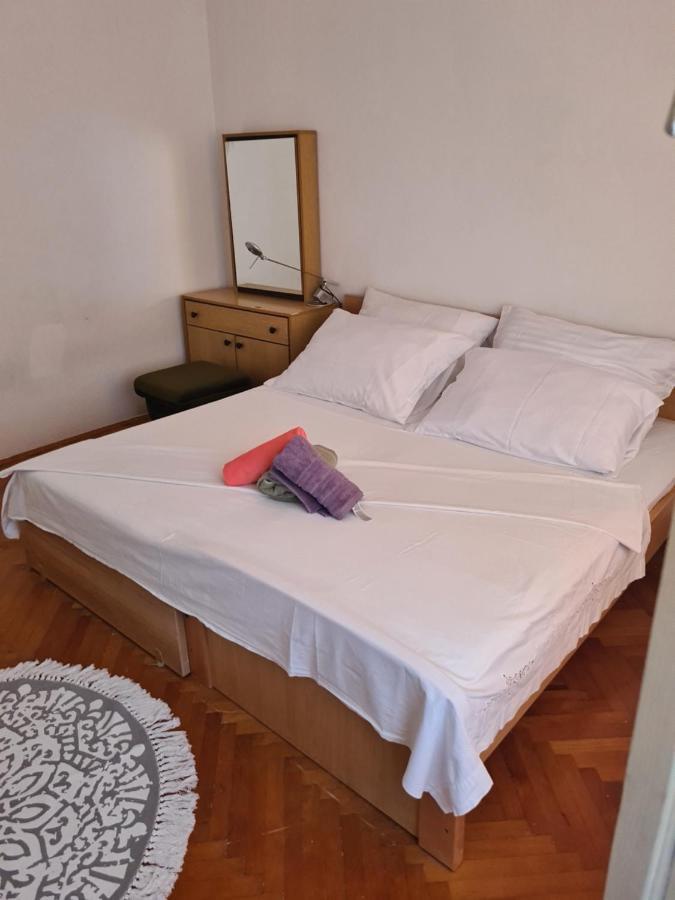 Rooms Jenifer Split Luaran gambar